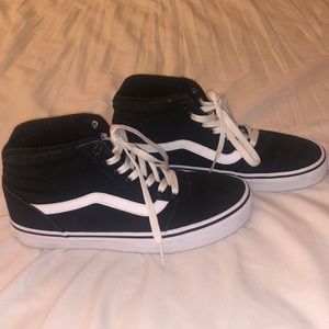 High top vans size 8! Black and white in color and in really good condition